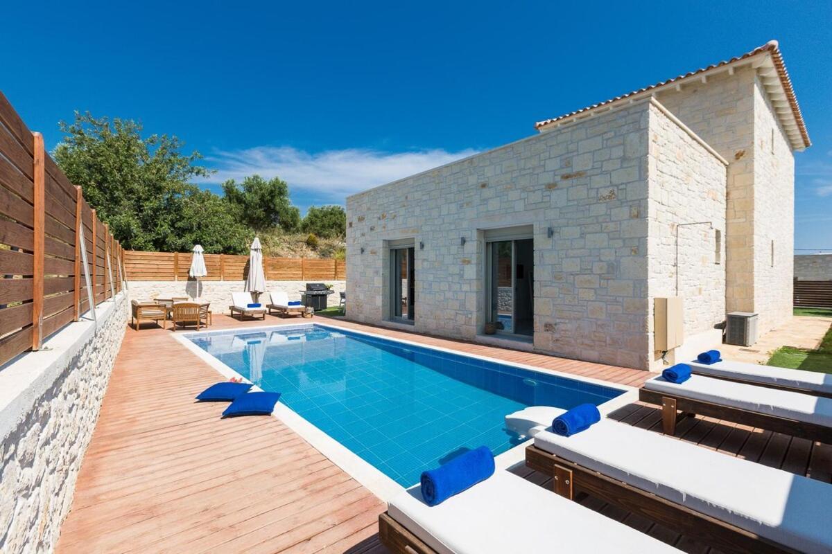 Villa Vera - With Private Heated Pool & Jacuzzi Pangalochori Extérieur photo