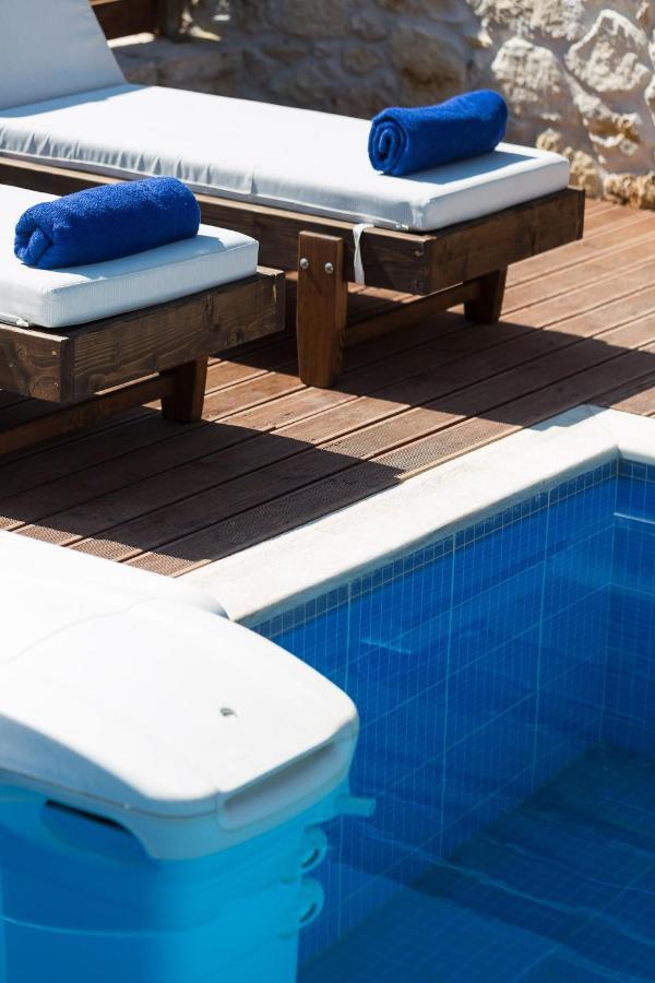 Villa Vera - With Private Heated Pool & Jacuzzi Pangalochori Extérieur photo