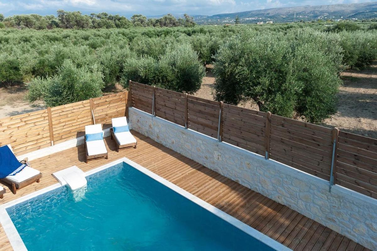 Villa Vera - With Private Heated Pool & Jacuzzi Pangalochori Extérieur photo